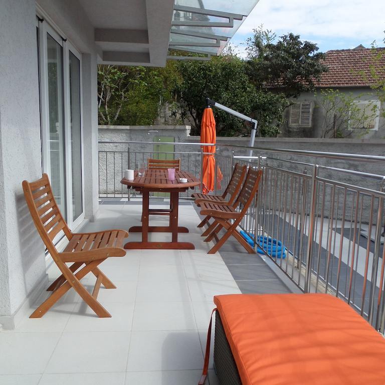 Agape Apartments Тиват Экстерьер фото