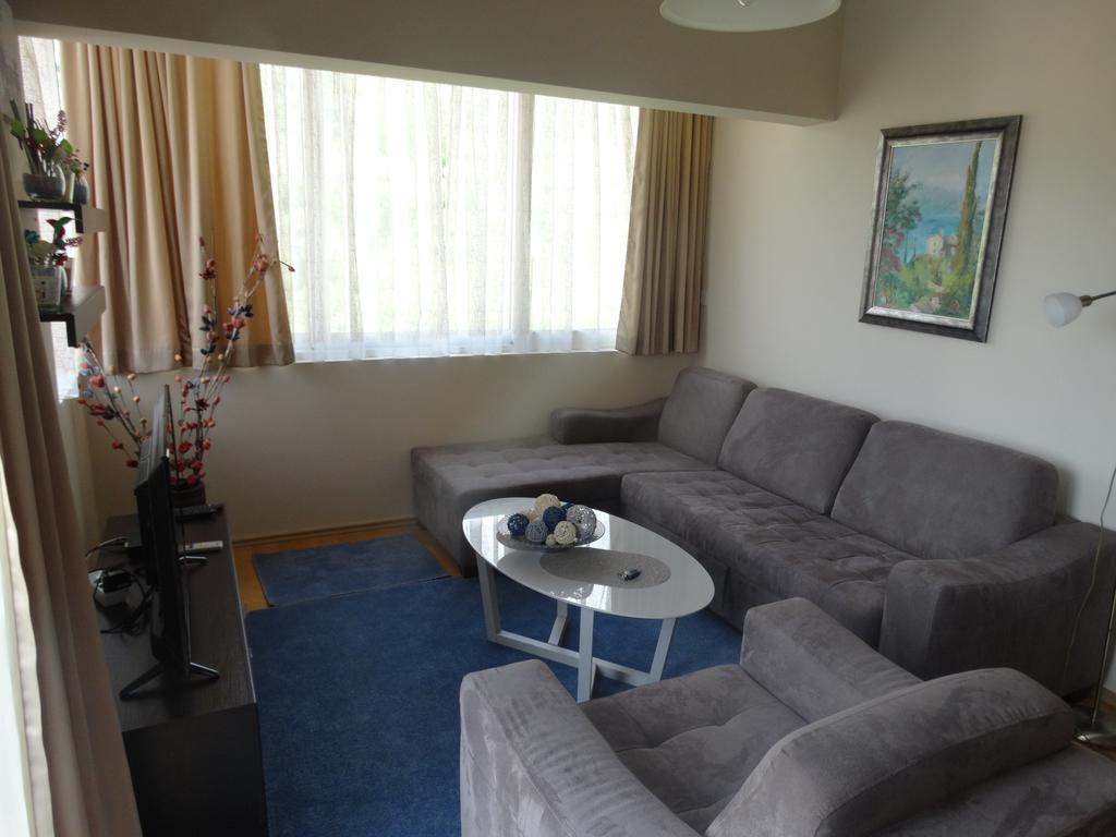 Agape Apartments Тиват Экстерьер фото