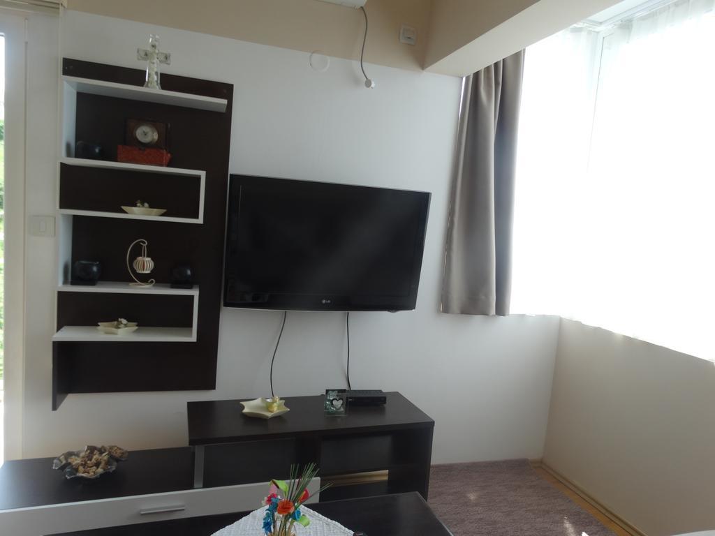 Agape Apartments Тиват Экстерьер фото