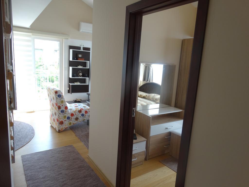 Agape Apartments Тиват Экстерьер фото