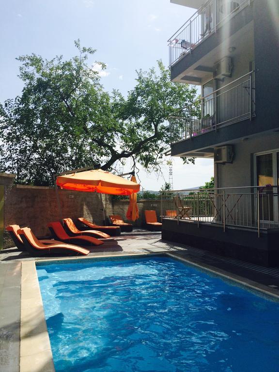 Agape Apartments Тиват Экстерьер фото